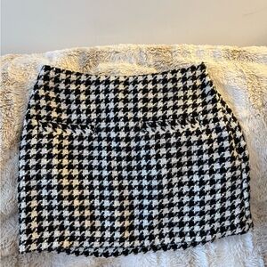 a new day Black and White Houndstooth Mini Skirt